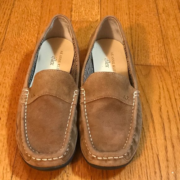 Anne Klein iFlex suede loafers size 7.5 - Picture 4 of 9